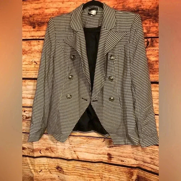Women’s Crop Blazer - Picture 10 of 16